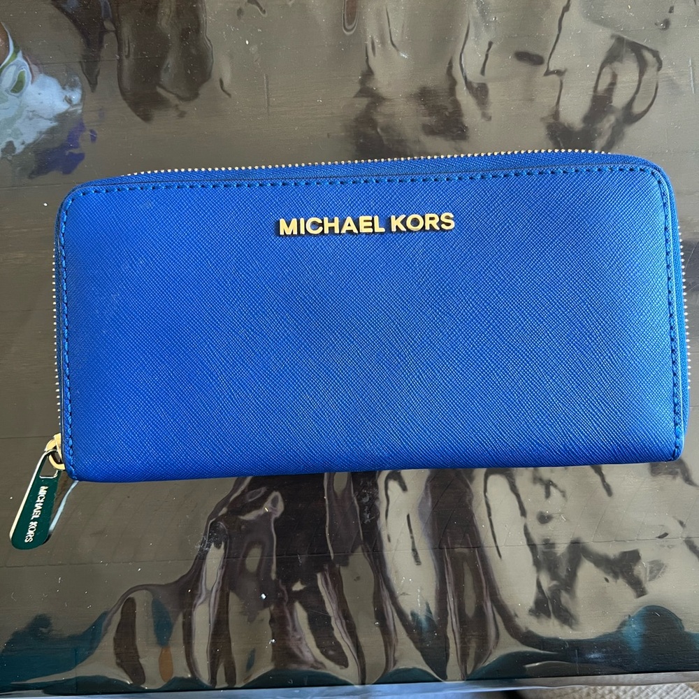Michael Kors wallet